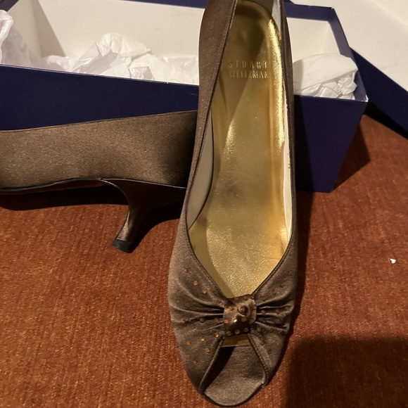 Stuart Weizman brown/chocolate satin 2”heel open toe slip ons, size 7.5 Narrow. - Picture 2 of 4